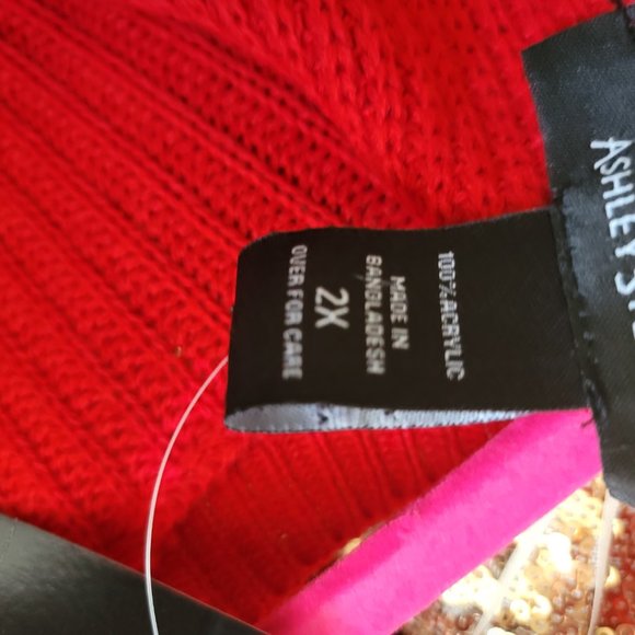 Cold Shoulder Knot Back Sweater (NWT) - Picture 3 of 4